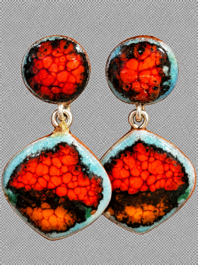 Pendientes de cerámica artesanal con pieza colgante redondeada en tonos rojos y naranjas